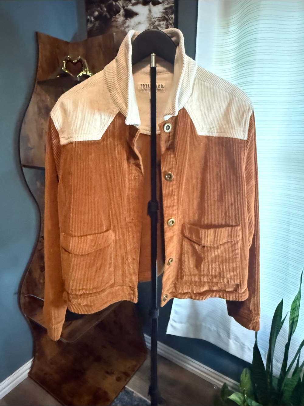 Idyllwind Two-Tone Corduroy Jean Jacket in Rust and Cream